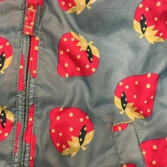 [2-3Y]NEXT  Strawberry Print Rain Windbreaker - Picture 3 of 8